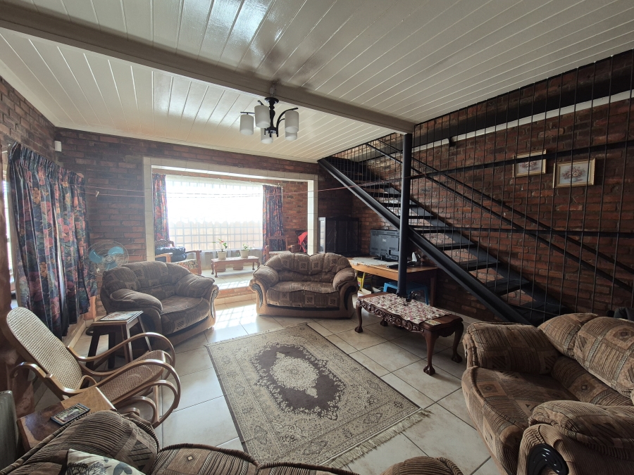 4 Bedroom Property for Sale in Wolmaransstad North West